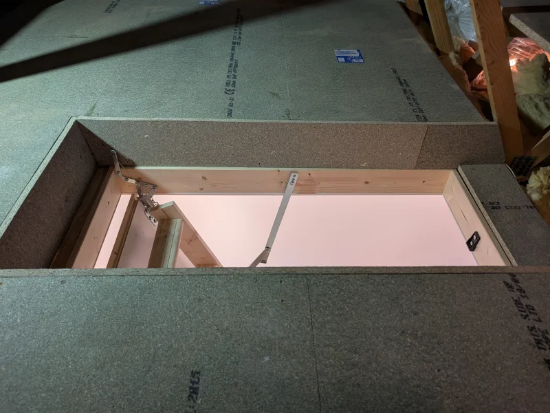 Gallery Image - Charlotte Mews Loft boarding-73